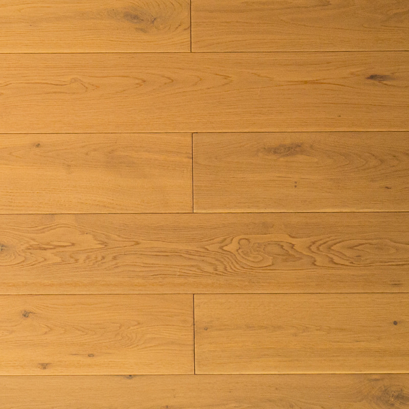 Parquet en bois massif Click à surface lisse en chêne brun clair